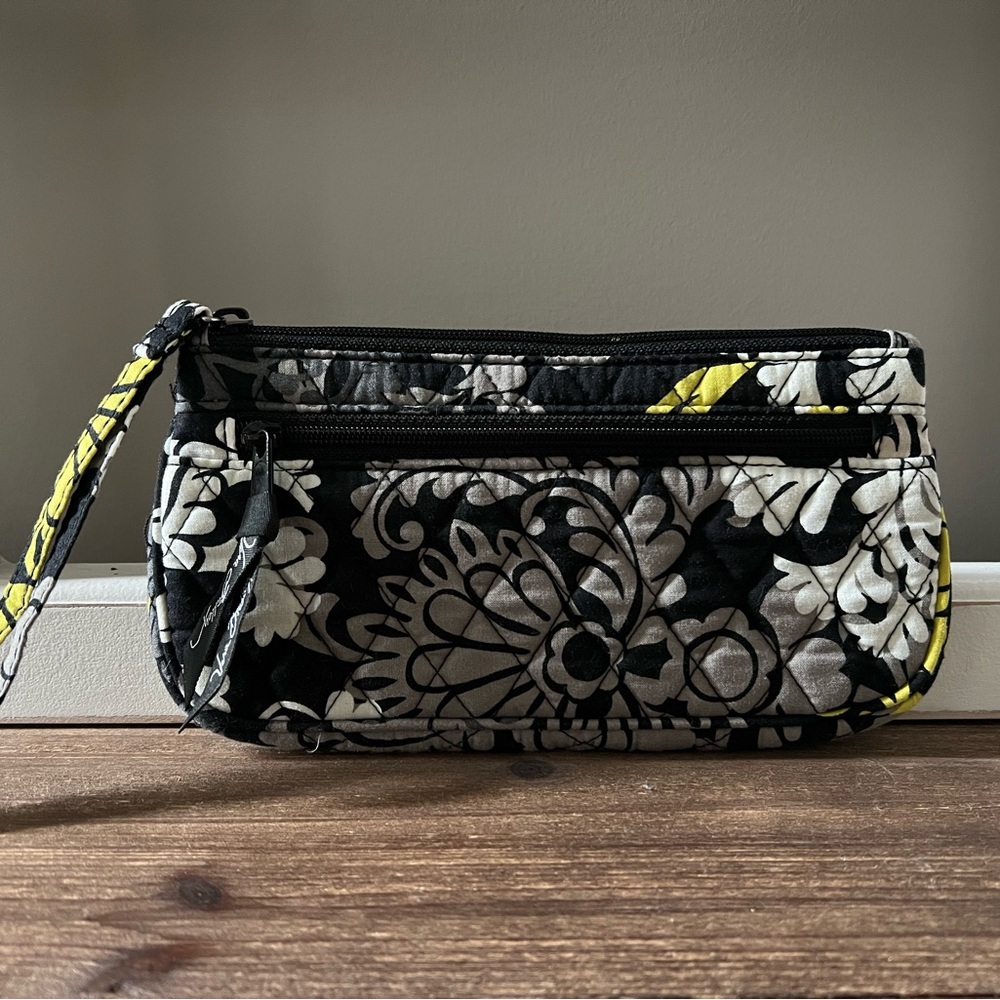 Vera Bradley Wristlet New!